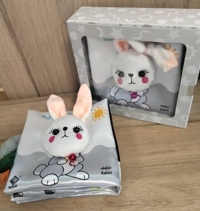 کتاب پارچه ای جعبه ای-حیوانات مزرعه (همراه زنگوله)